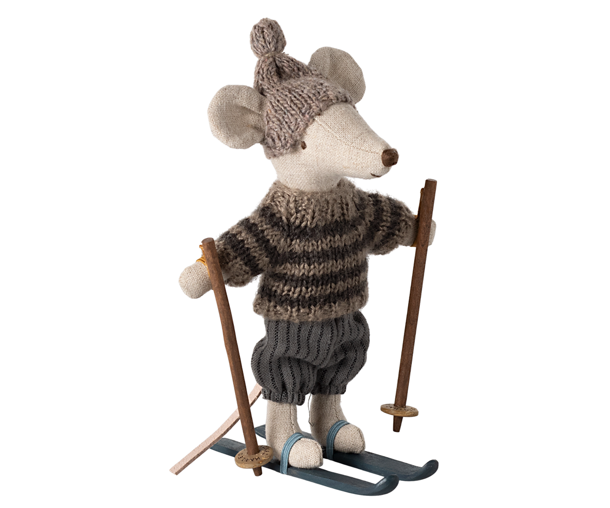 Jucarie textila Winter Mouse with Ski Set Big Brother Maileg – Grey