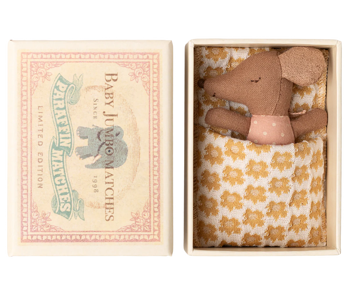 Jucarie textila Baby Mouse Sleepy/Wakey in Matchbox Maileg – Rose