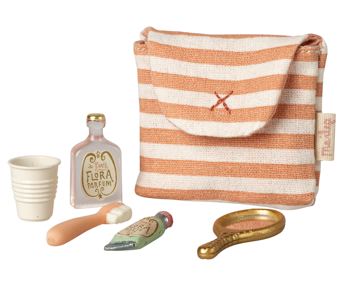 Toothbrush set in bag pentru soriceii Maileg - Coral Stripe