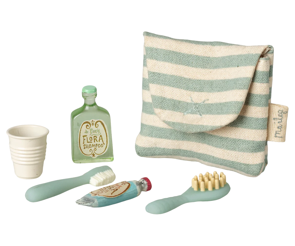 Toothbrush set in bag pentru soriceii Maileg - Blue Stripe